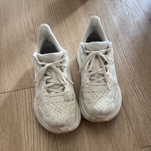 Hoka White Women 6 Running Shoes with Insoles